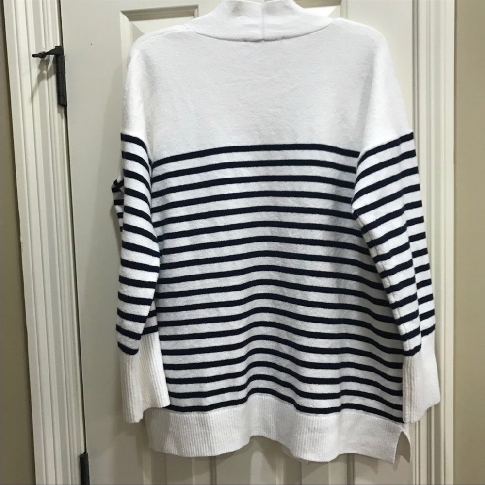 Loft Cardigan - Picture 4 of 8